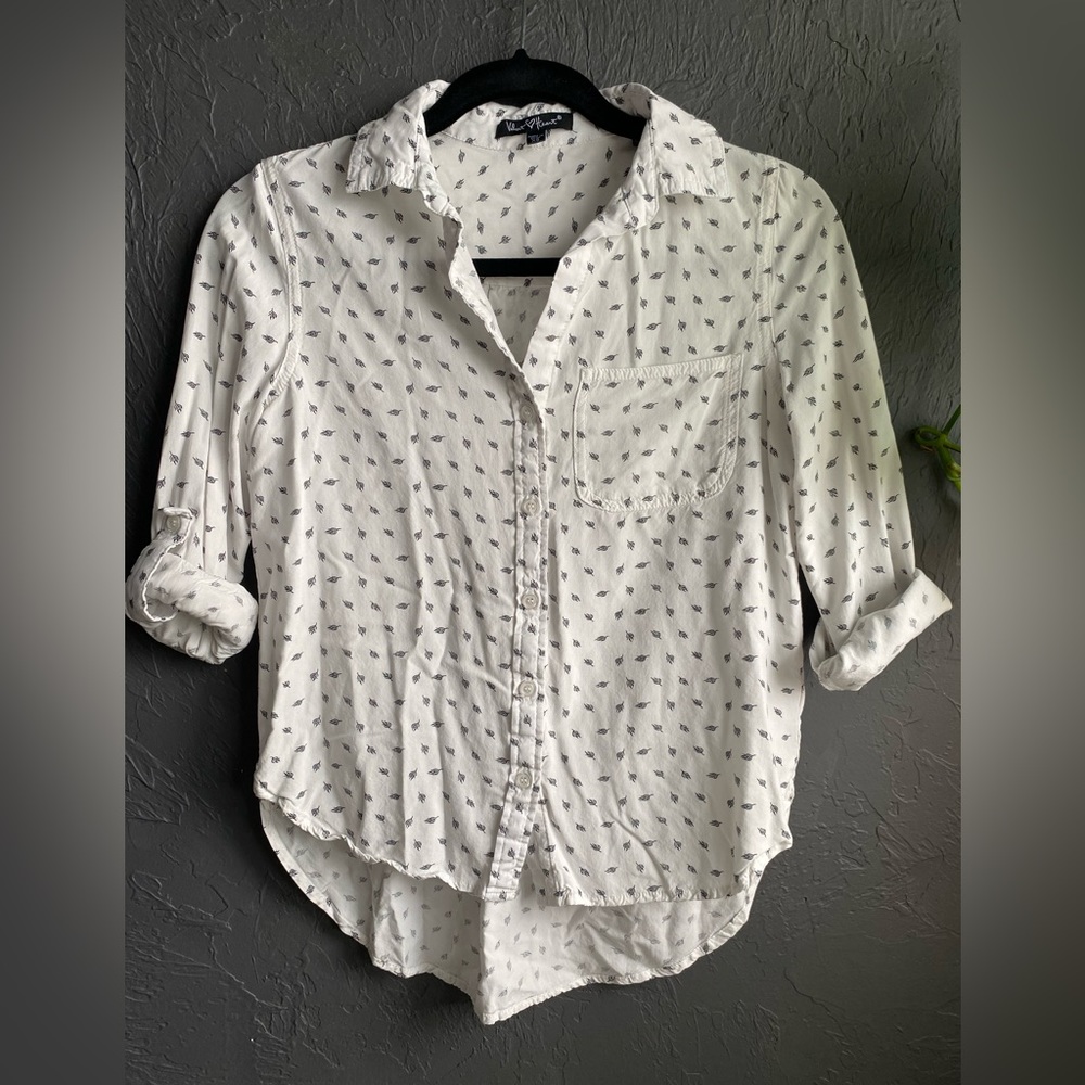 Velvet Heart | Simple Feather Blouse | Color: White | Size: XS
